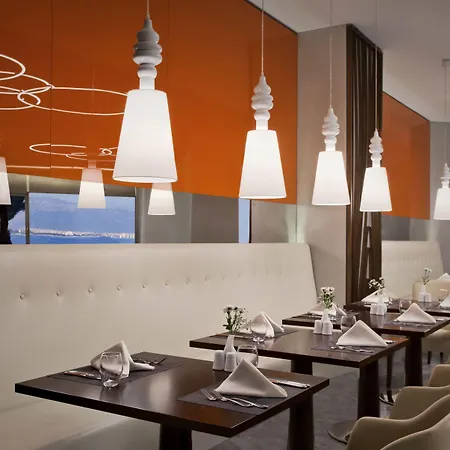 Akra Hotel 5*