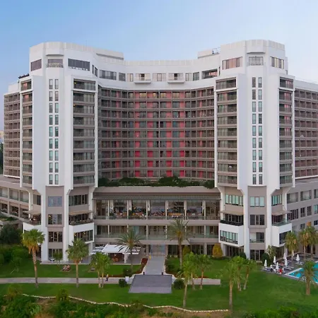 Hotell Akra 5*
