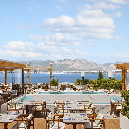 Hotel Akra 5*