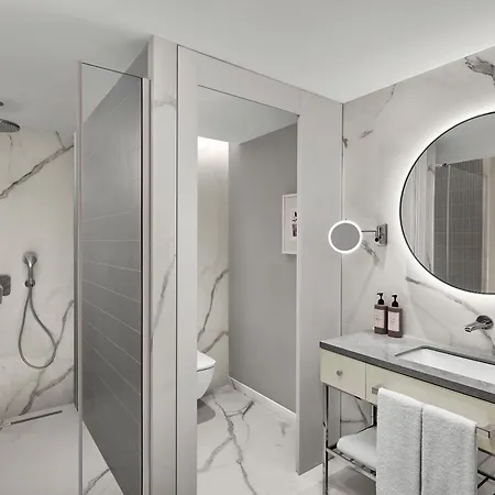 Hotel Akra 5*