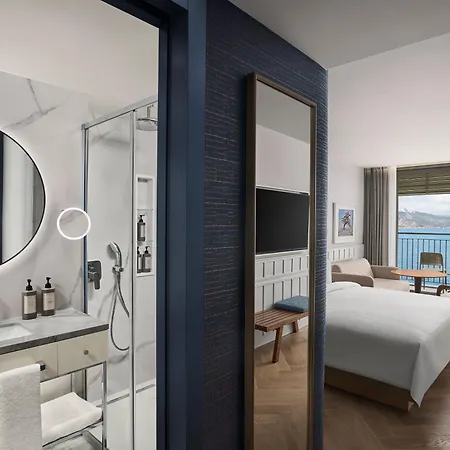 Hotel Akra 5*
