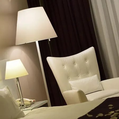 Akra Antalya 5*