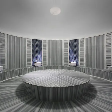 Akra Antalya 5*