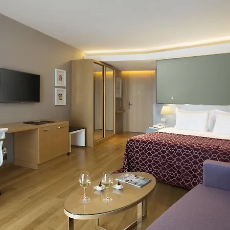 Akra Antalya Hotel 5*