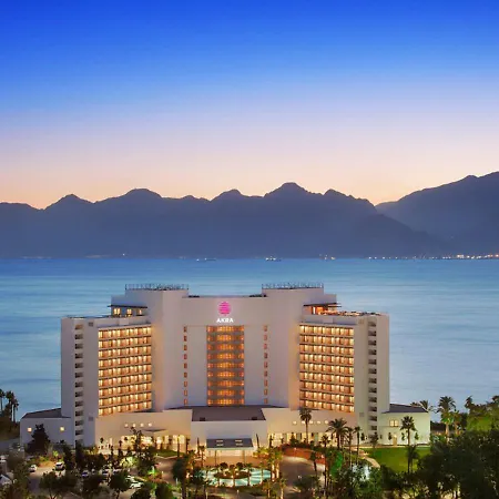 Hotel Akra 5*