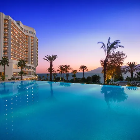 Akra Hotel